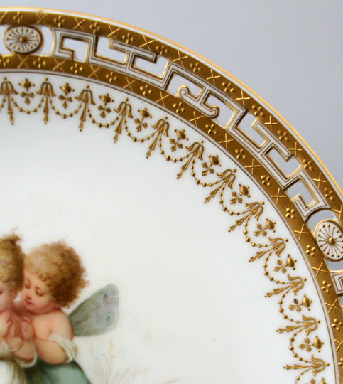 陶磁器「天使文装飾絵皿」
