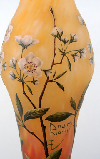アールヌーヴォー「梨の花文花瓶」