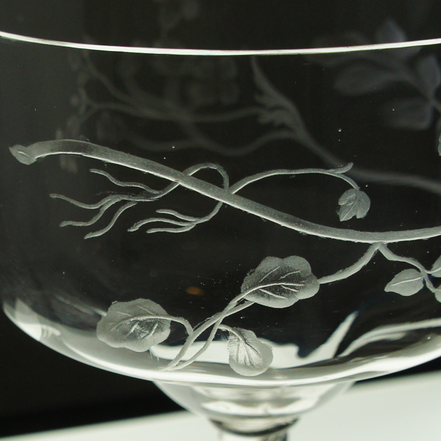 アールヌーヴォー「草花文 手彫り装飾 グラス 高さ14.5㎝」