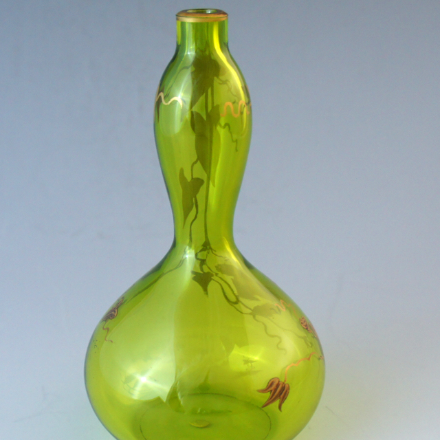 装飾ガラス「朝顔文様 緑色ガラス 瓢箪花瓶」