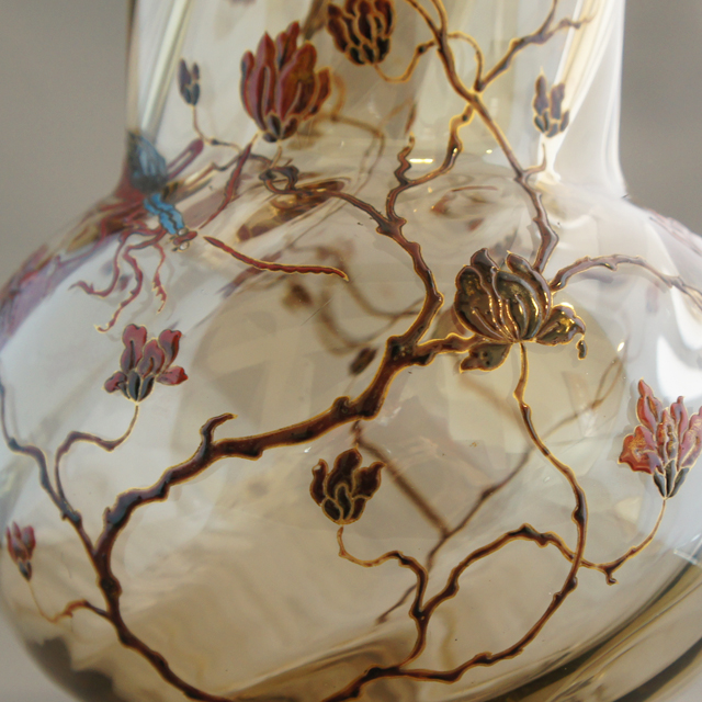 エミール・ガレ「草花に蟷螂文 花瓶」《アンティックかとう》
