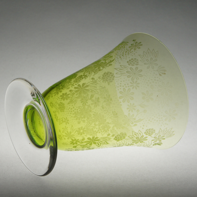 グラスウェア「エリザベート グリーン グラス 高さ10㎝（容量約180ml）」