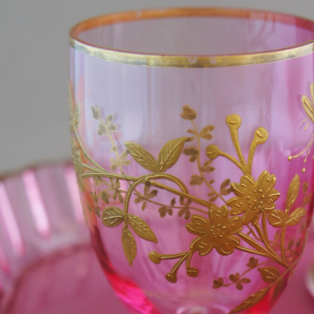 装飾ガラス「ピンク色ガラス デカンタ&グラス&トレー セット」