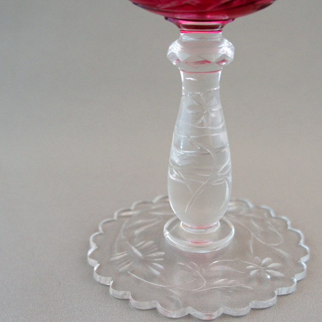 グラスウェア「鳳凰文 赤被せガラス ワイングラス（容量約100ml）」
