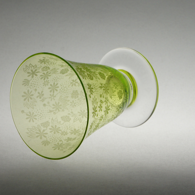 グラスウェア「エリザベート ELISABETH グリーン グラス(白ワイン) 高さ7.3㎝（容量約60ml）」