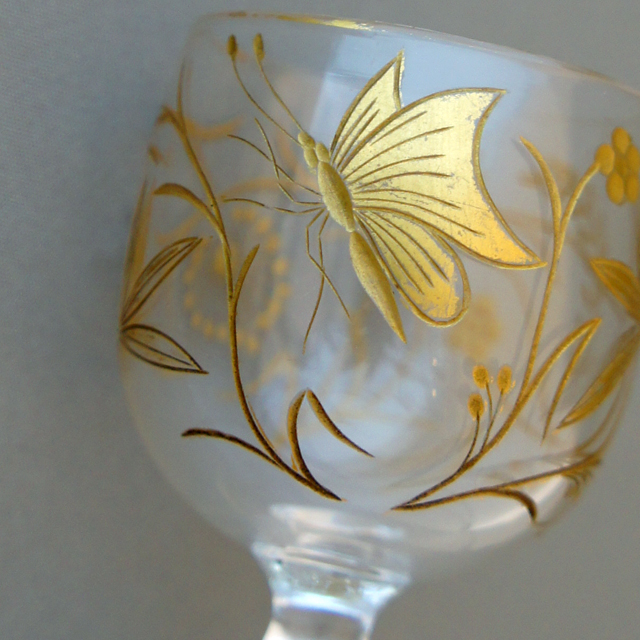 グラスウェア「金彩花蝶文 リキュールグラス 高さ5.5cm」