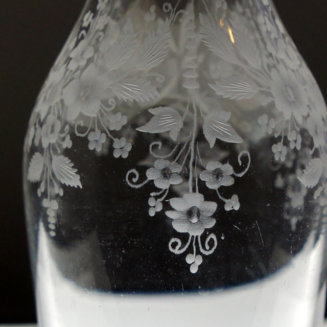 グラスウェア「グラヴィール装飾 花文様 香水瓶」