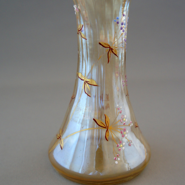 装飾ガラス「草花に昆虫文 小花瓶」