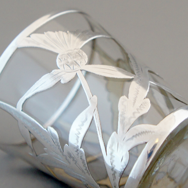 グラスウェア「銀巻き装飾 花文様 ショットグラス 高さ5.5cm」