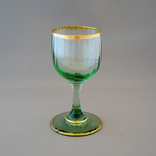 グラスウェア「緑色ガラス 金彩 ワイングラス（小）高さ10cm」