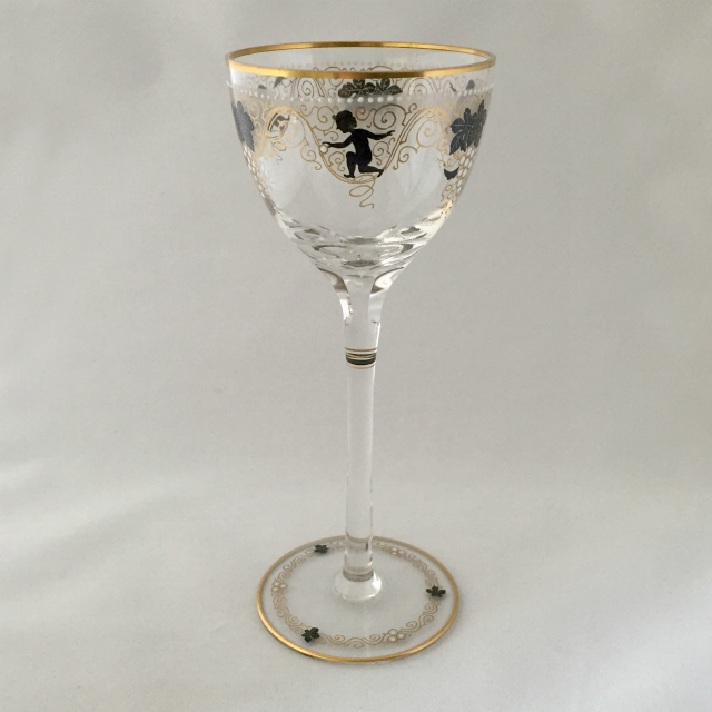 グラスウェア「エナメル装飾 葡萄と子供 ワイングラス 高さ19.8cm」