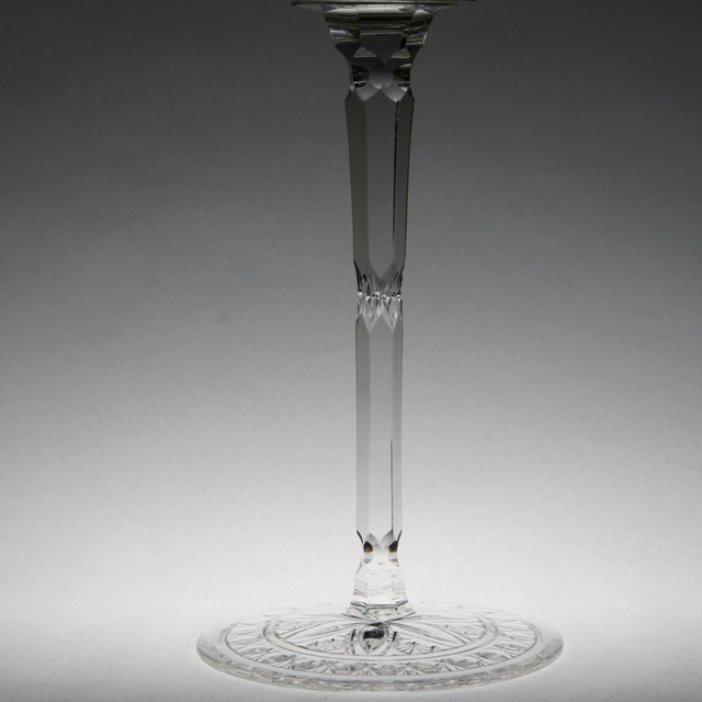 グラスウェア「カット装飾 ラインワイングラス（黄緑ガラス）高さ19.5cm」