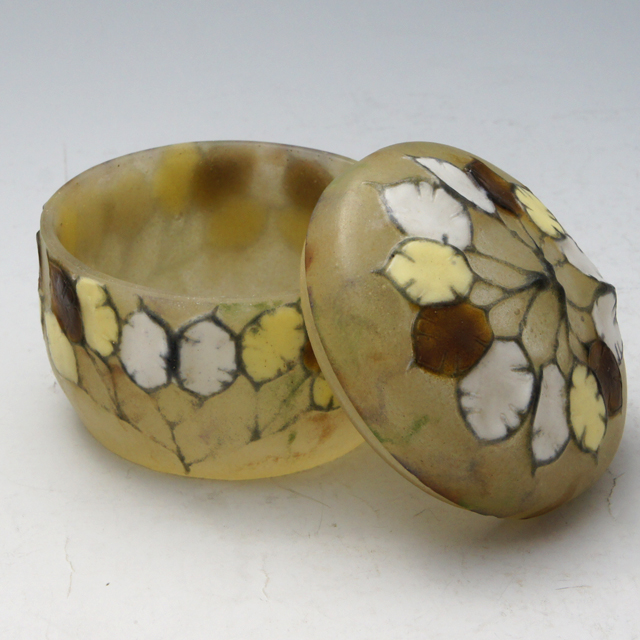 「ルナリア Honesty パウダーボックス」