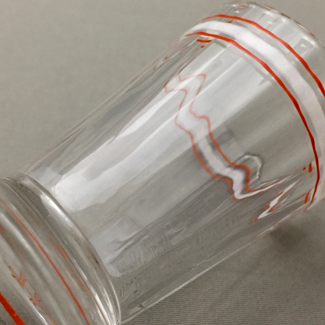 グラスウェア「エナメル彩 リキュールグラス（白&朱）高さ5cm（容量約15ml）」