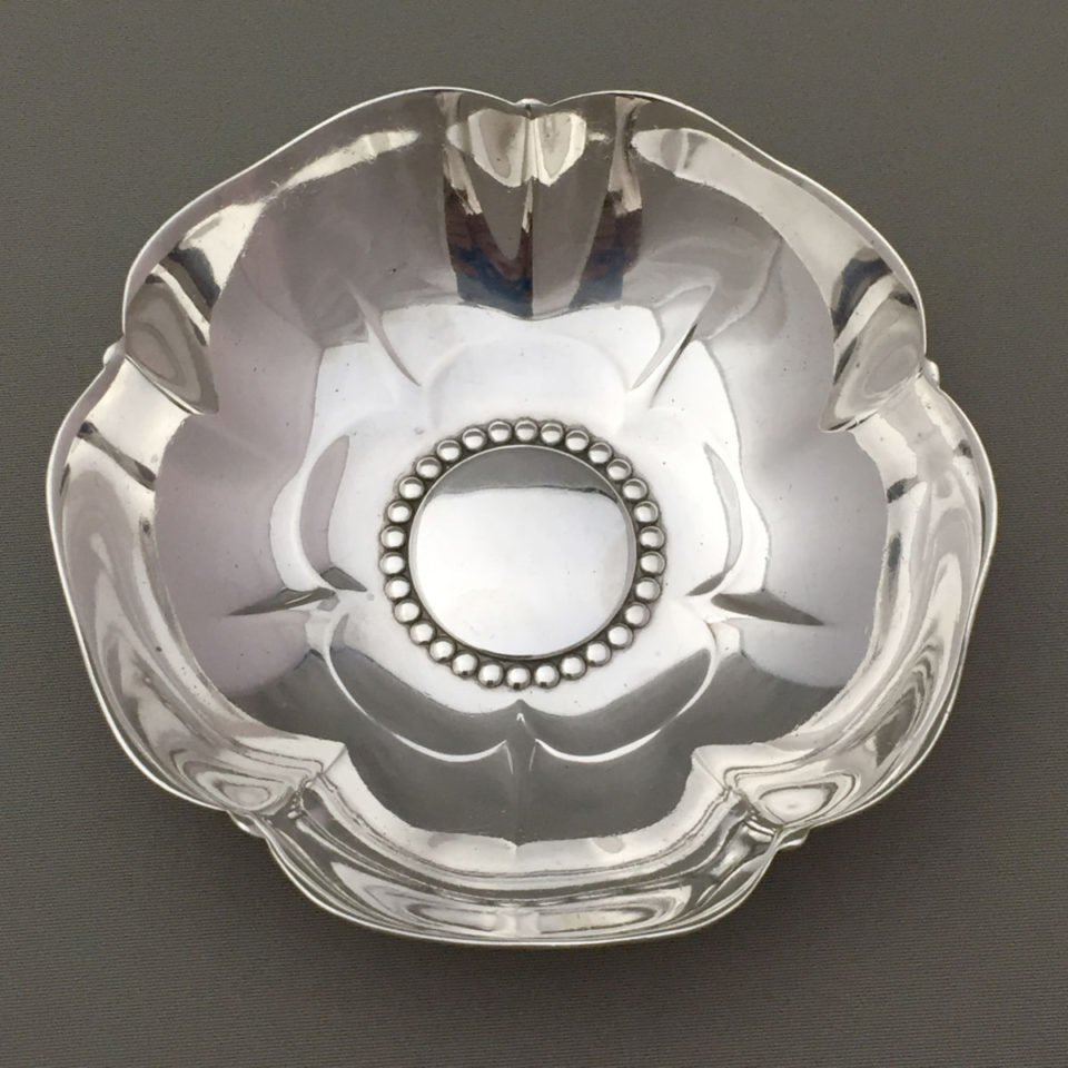 サイズ· ティファニー Tiffany 皿 小物入れ 灰皿 インテリア 雑貨