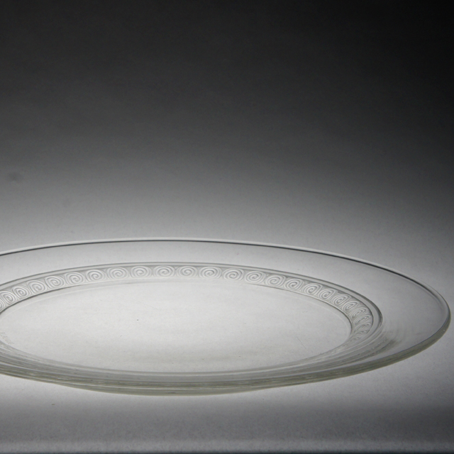 ルネ・ラリック「【残り1枚】皿 シノン 直径22.4cm」《アンティック 