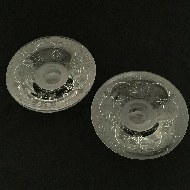 グラスウェア「カット装飾 皿 2枚セット 直径15.7cm」