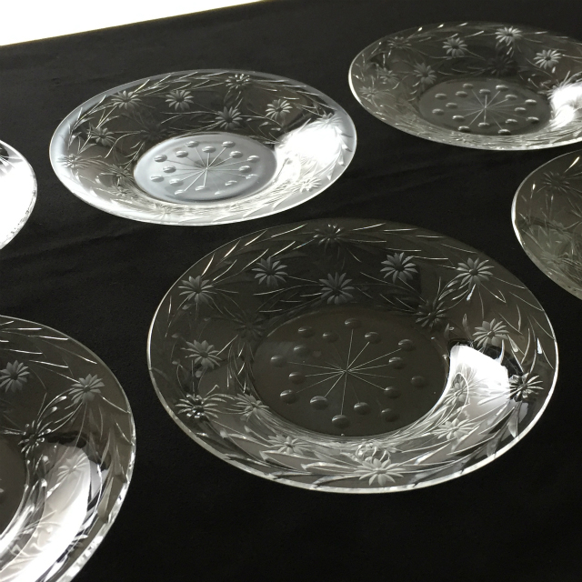 グラスウェア「フラワーカット 小皿 6枚セット 直径13.8cm」