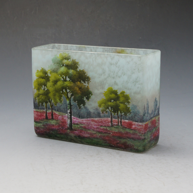 アールヌーヴォー「芝桜に木立風景 花器」