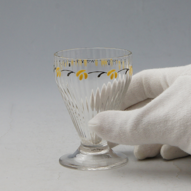 グラスウェア「小花文エナメル装飾 グラス（小）高さ8cm 容量80ml」