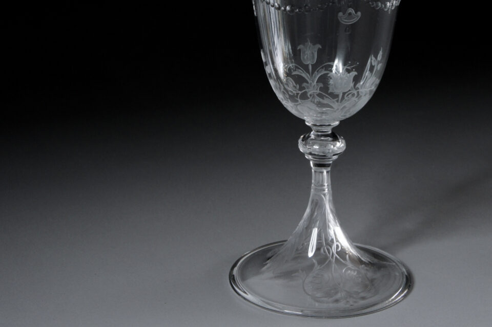 グラスウェア「ボーヌ BEAUNE ワイングラス（中）高さ15cm（容量約120ml）」