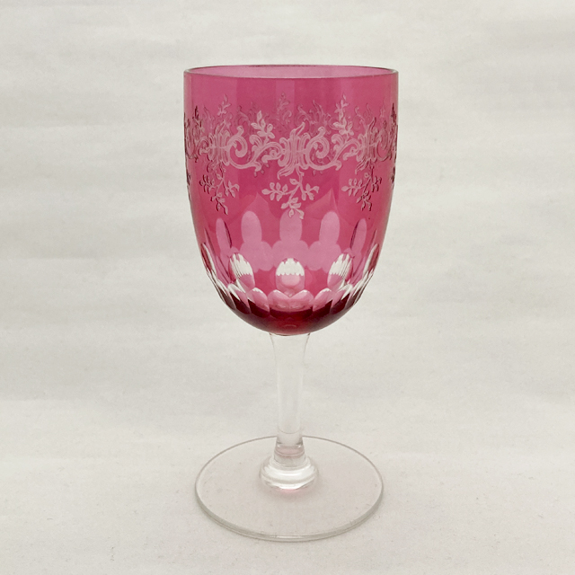 グラスウェア「セヴィーヌ SEVIGNE ワイングラス（赤色ガラス）H12cm（90ml）」