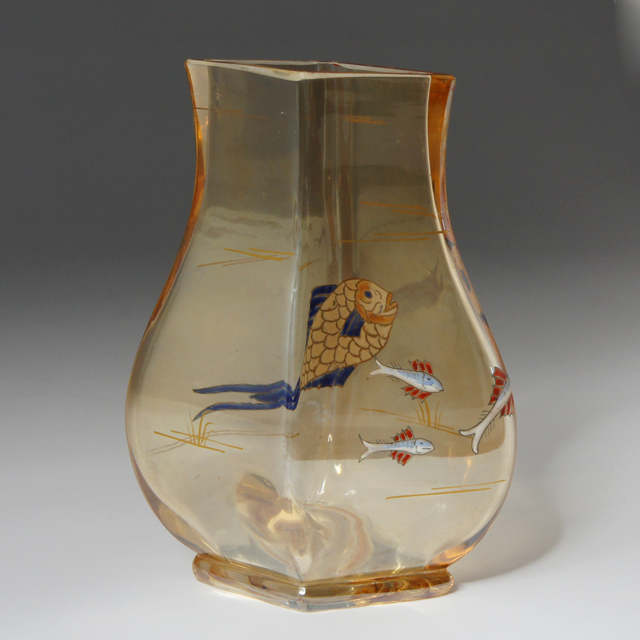 グラスウェア「魚文花瓶」