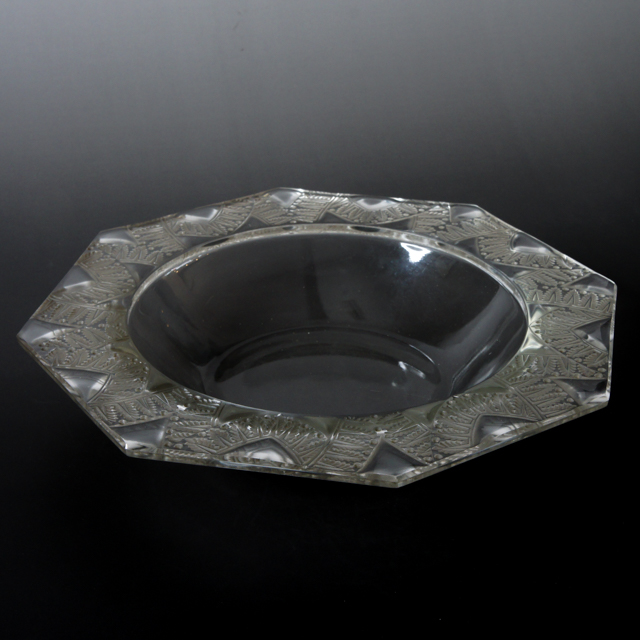 「シャンティイ」