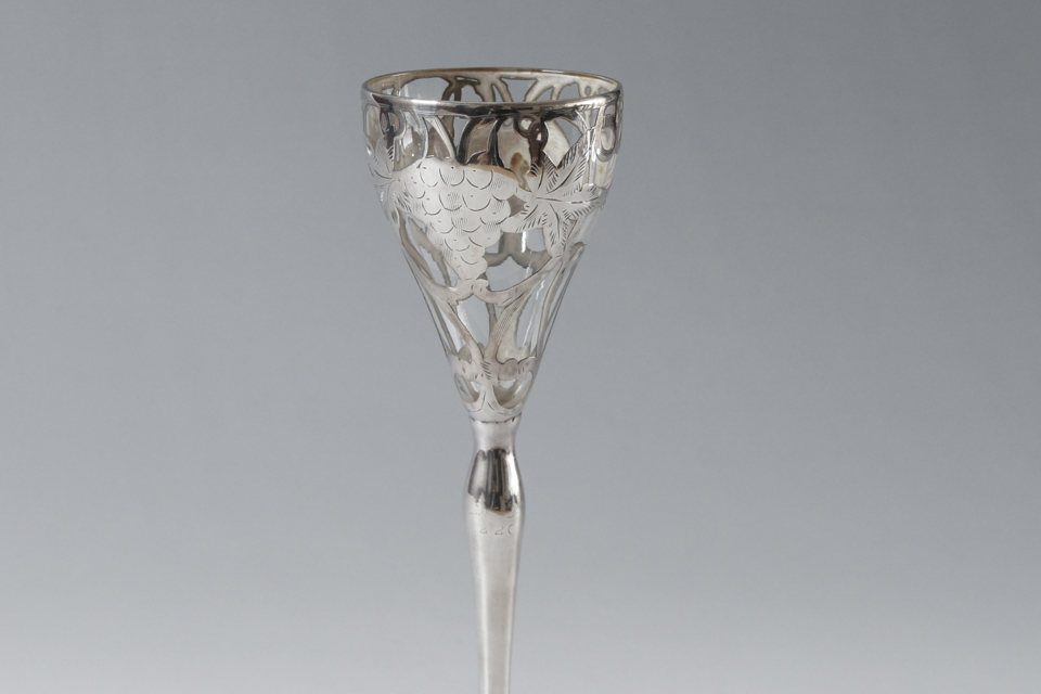 グラスウェア「葡萄文 リキュールグラス【在庫1客のみ】」