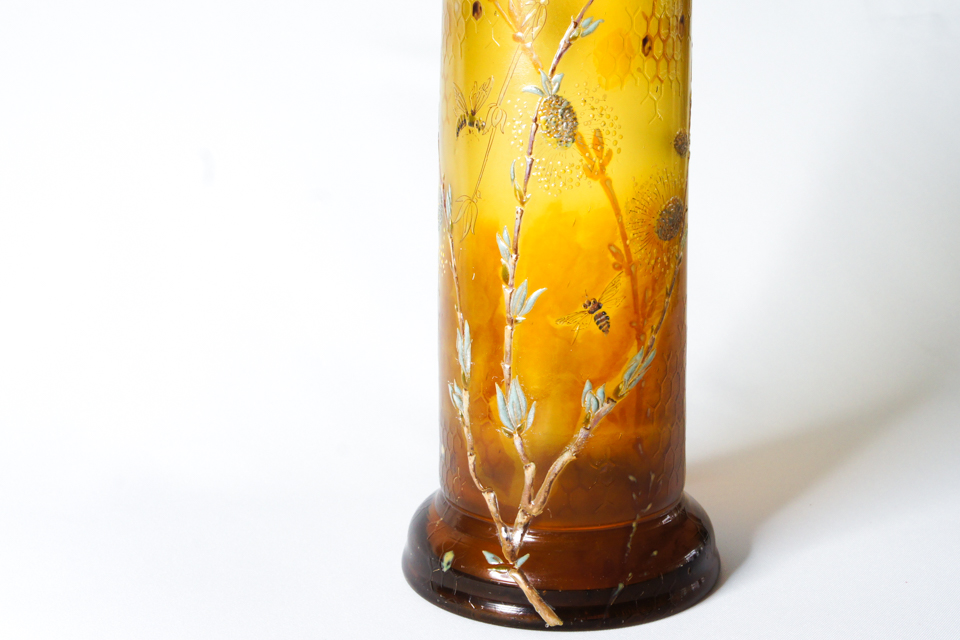 アールヌーヴォー「蜜蜂に猫柳文花瓶」