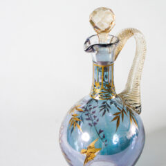 オールドバカラ「ジャポニズム 藤に雀文 ラスター彩 リキュールボトル