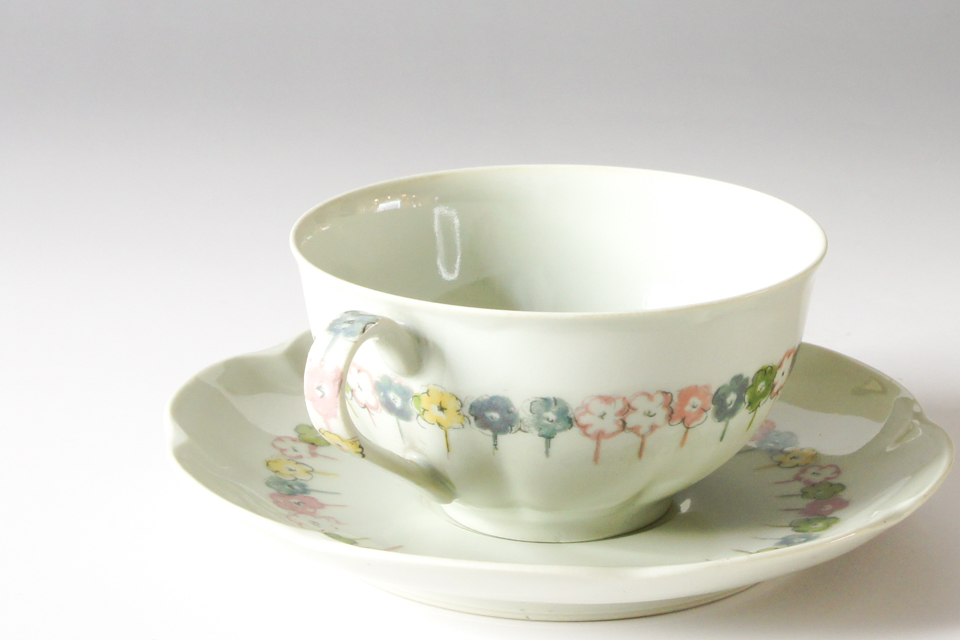陶磁器「五月 Mai 1933年 ティーカップ&ソーサー 単品」