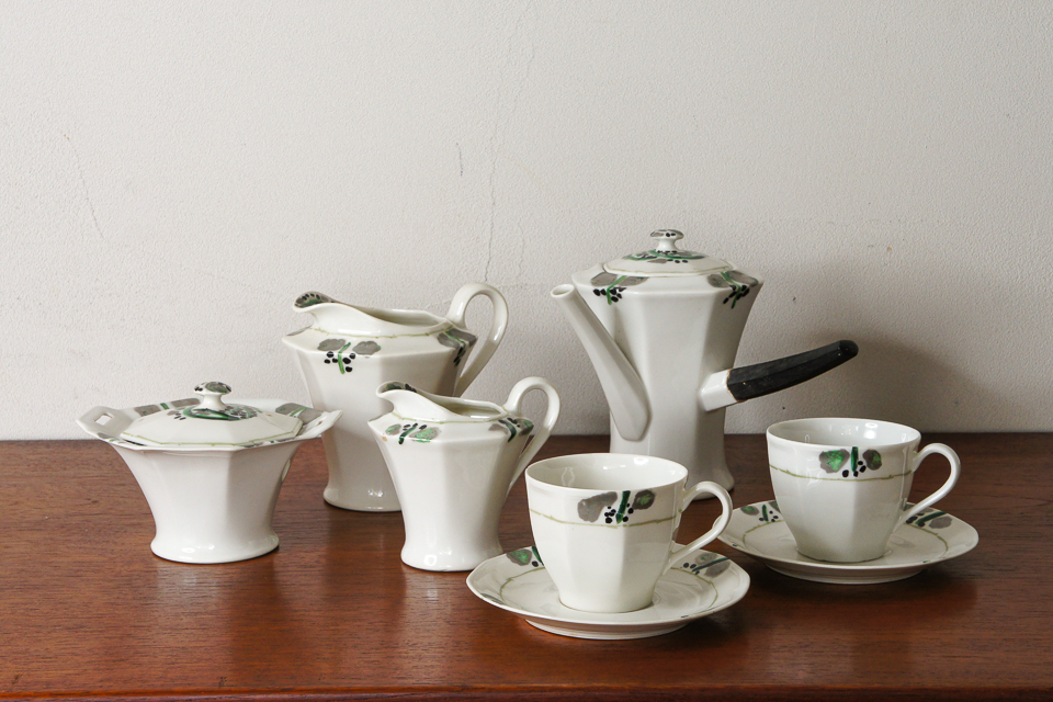 陶磁器「緑の枝と葡萄の房 Arbre vert ou Cep de vigne 1925年 ミルクピッチャー【現品限り】」