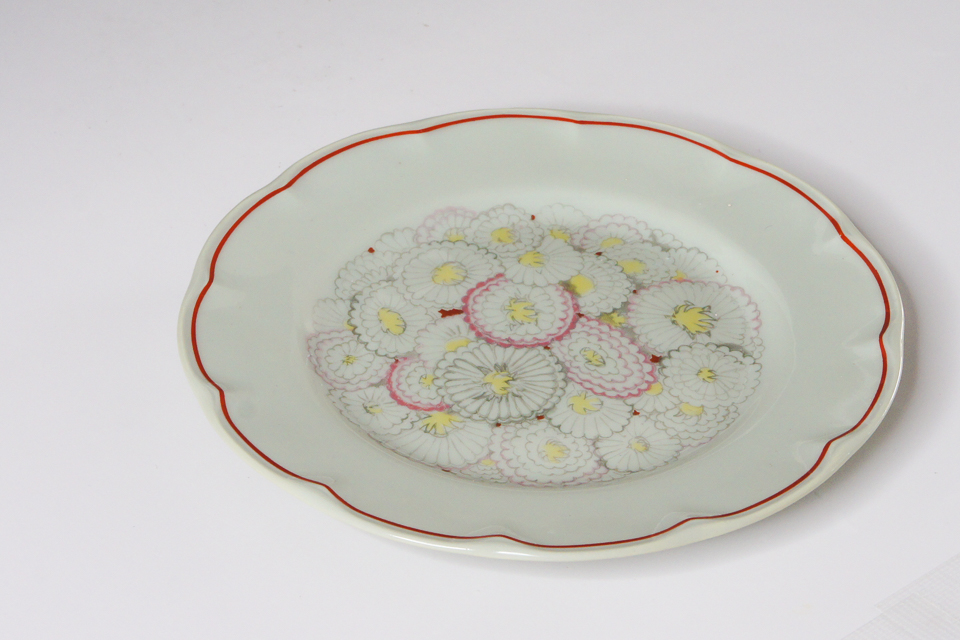 陶磁器「ヒナギクの花束 Centre Bouquet de Paquerettes 1928年 ケーキプレート」