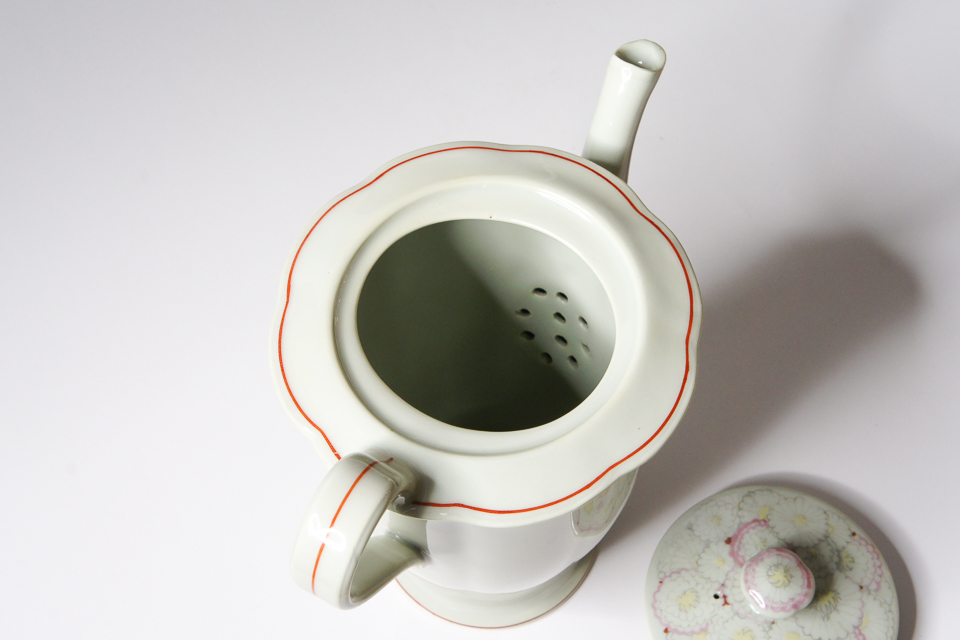 陶磁器「ヒナギクの花束 Centre Bouquet de Paquerettes 1928年 ティーポット【現品限り】」