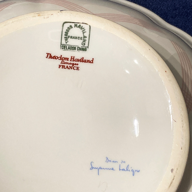 陶磁器「重ね色かご文様 Vannerie Ton sur Ton 1928年 チュリーン(大)【現品限り】」