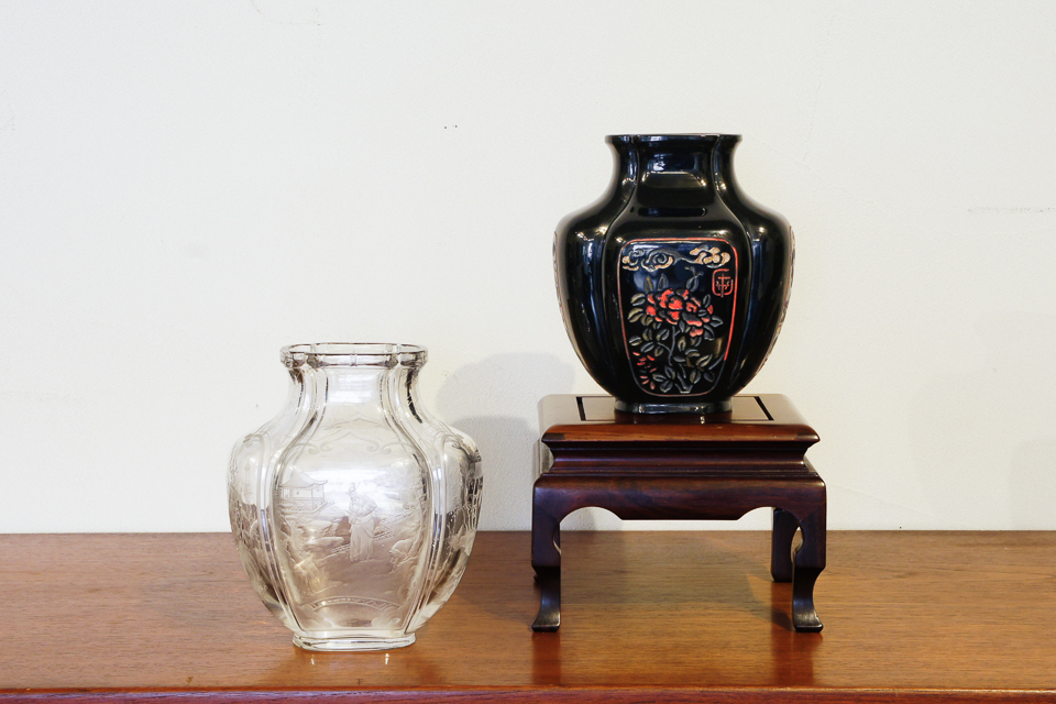 グラスウェア「シノワズリ扁壺花瓶」