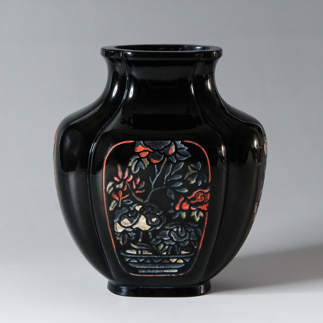 グラスウェア「牡丹文花瓶」