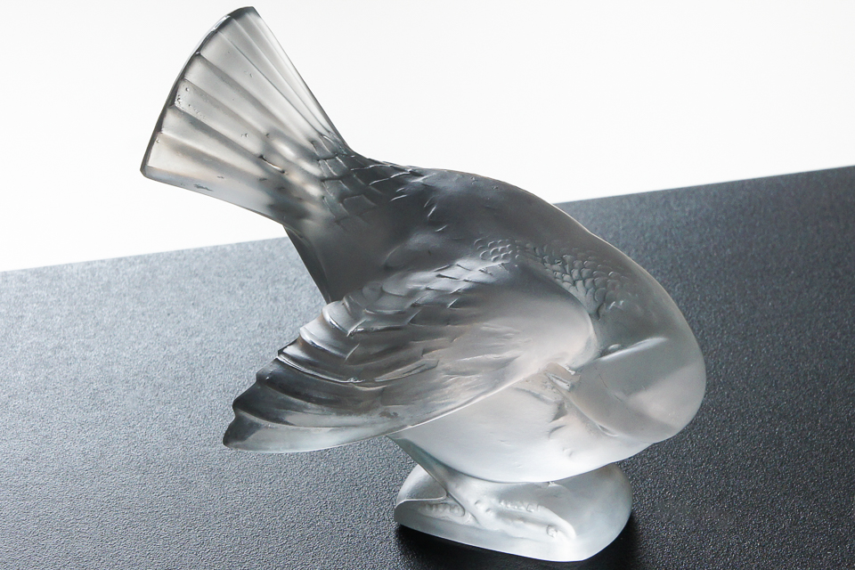 「おしゃれなスズメ」