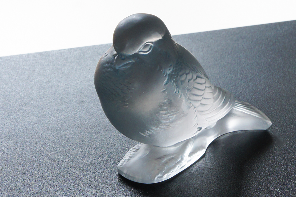 「気高いスズメ」