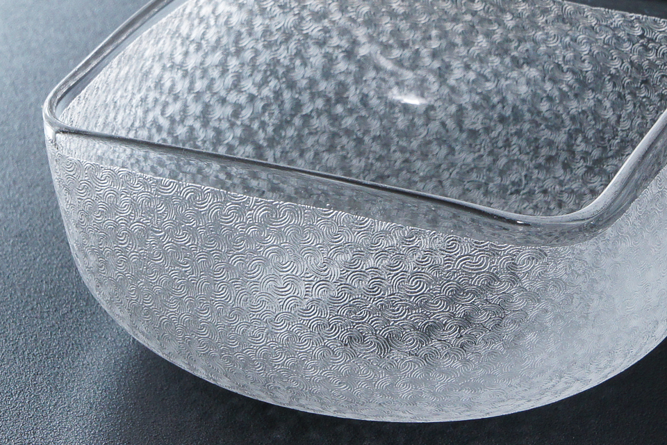 グラスウェア「波間文 角鉢 単品※在庫3客（W 10 ㎝）」