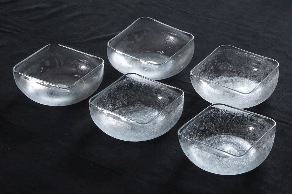 グラスウェア「菊文 角鉢 5客組（W 10.5 ㎝）」