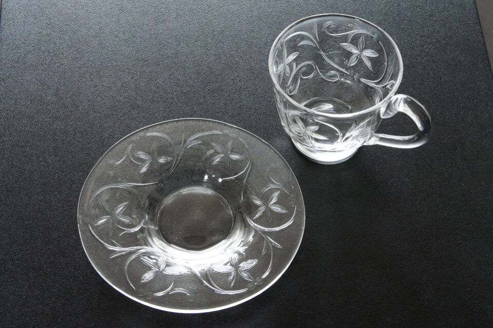 グラスウェア「花文様 カップ&ソーサー 6客組」