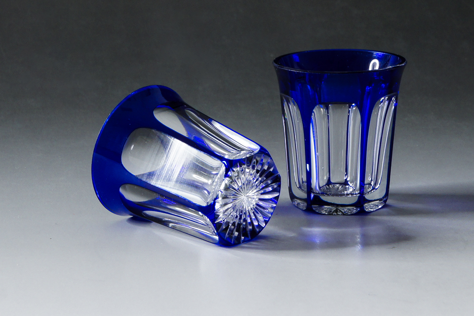 グラスウェア「青被せガラス フラットカット 冷酒杯」