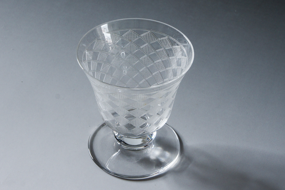 グラスウェア「キブロン Quiberon 冷酒グラス（脚付）H 7.5 ㎝」