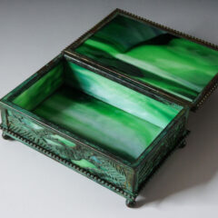 ルイス.C.ティファニー「Stained Glass Jewelry Box」《アンティック