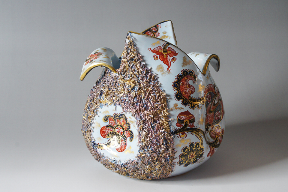 エミールガレ Emile Galle 軟質磁器 花文様 陶器 置物 インク壺 エミール・ガレ「古伊万里風 花唐草文 柘榴型花器」《アンティックかとう》