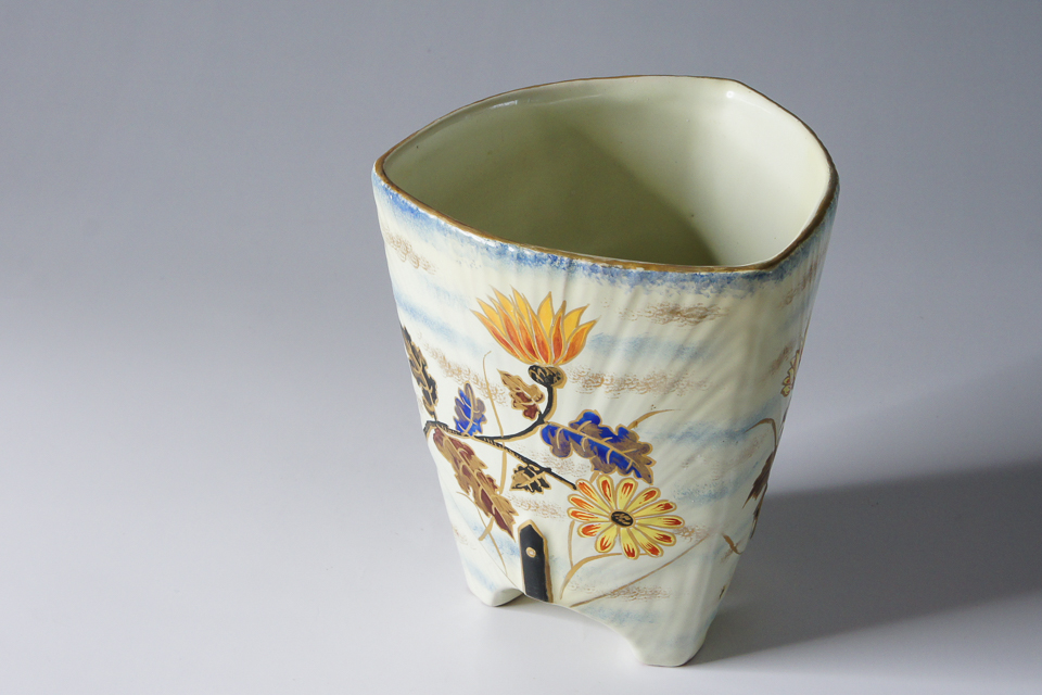 アールヌーヴォー「扇面草花文花器」