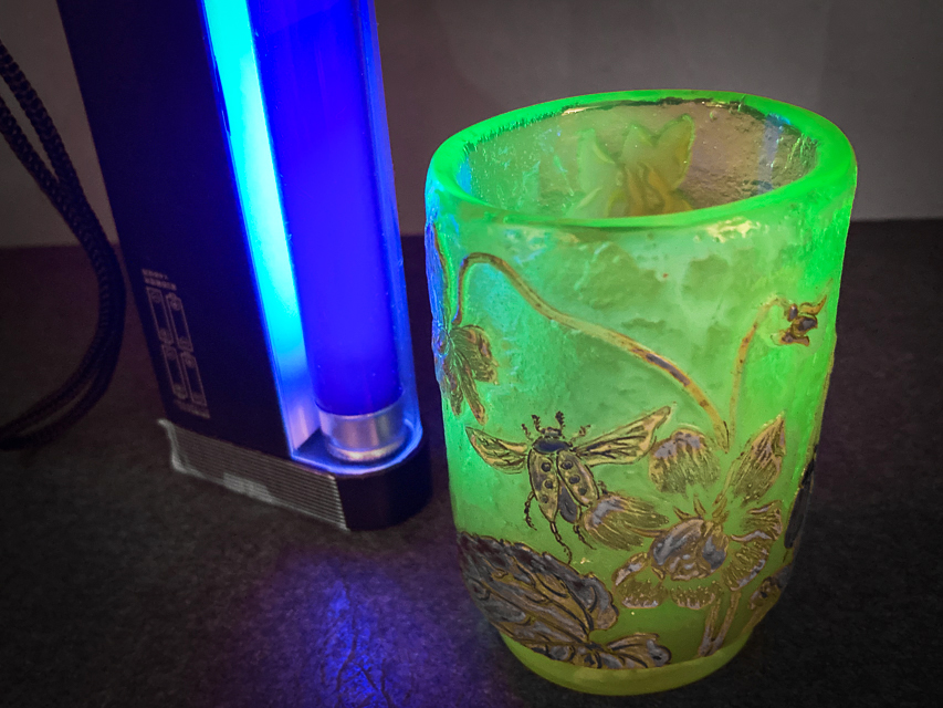 アールヌーヴォー「花に天道虫文花器」